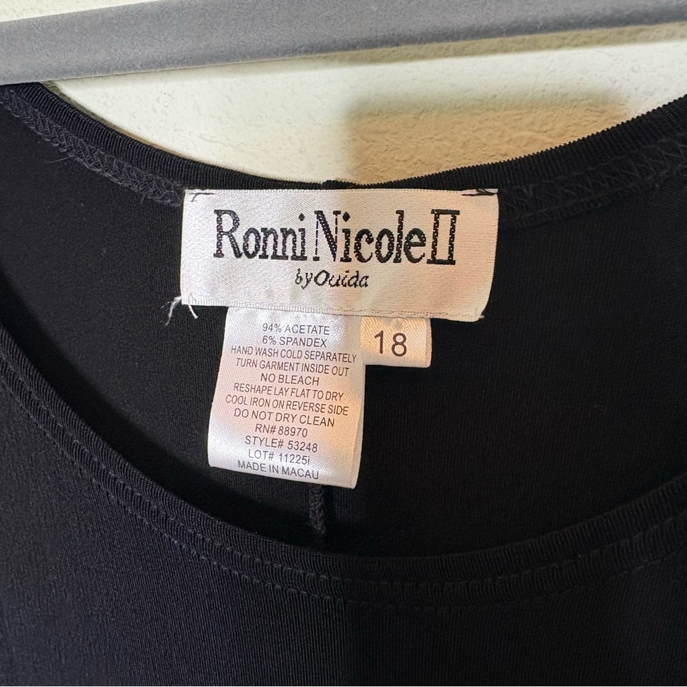 Ronni Nicole II Black Sleeveless Maxi Dress Size 18 - Picture 3 of 4